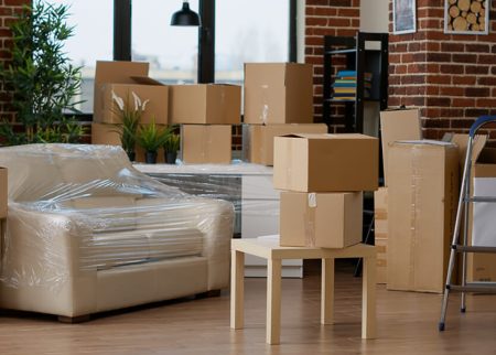 the-4-benefits-of-engaging-furniture-storage-services